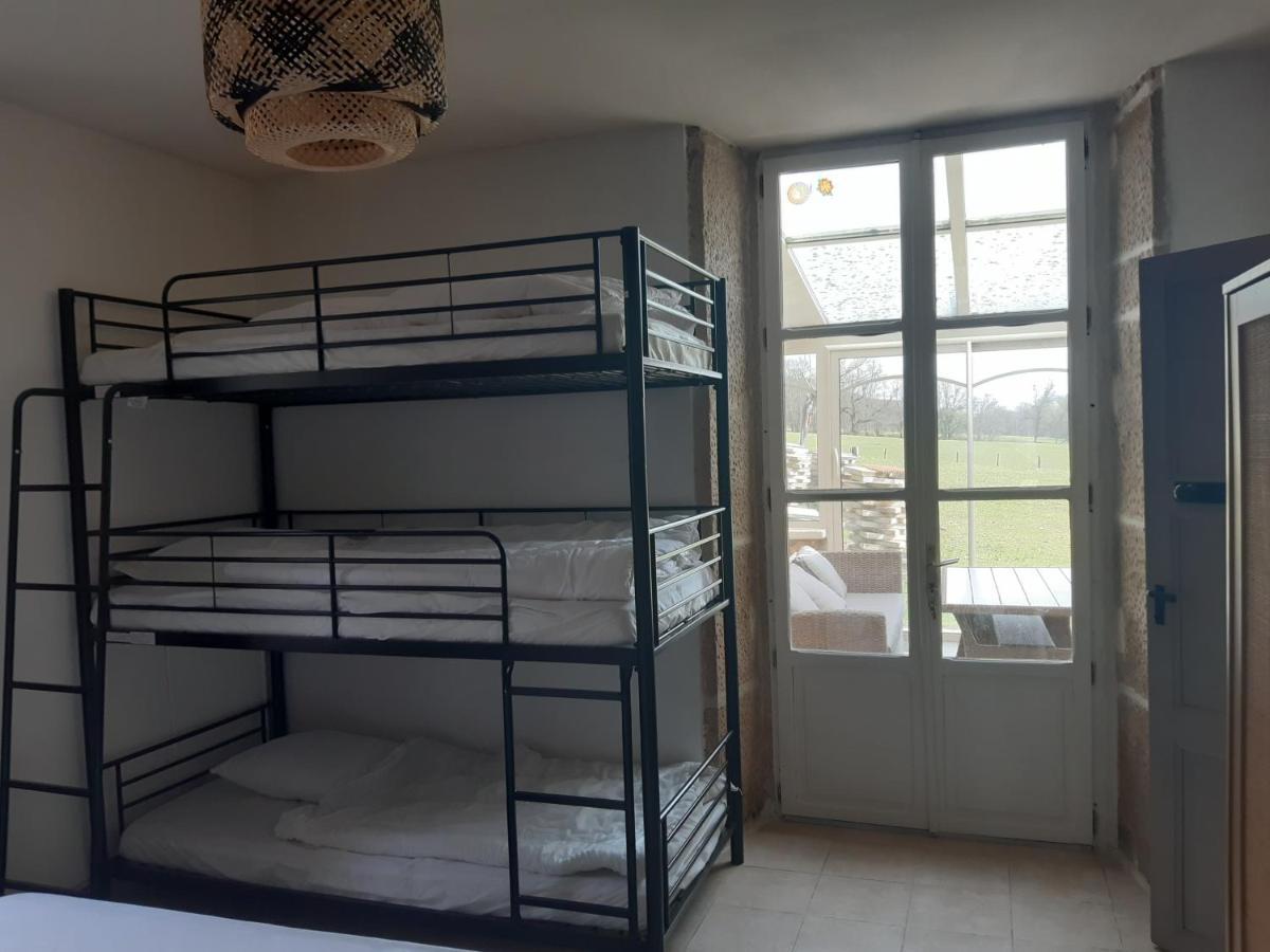 Gite Et Chambres D'Hotes Du Domaine Du Val Bruant 아크앙바로이스 외부 사진