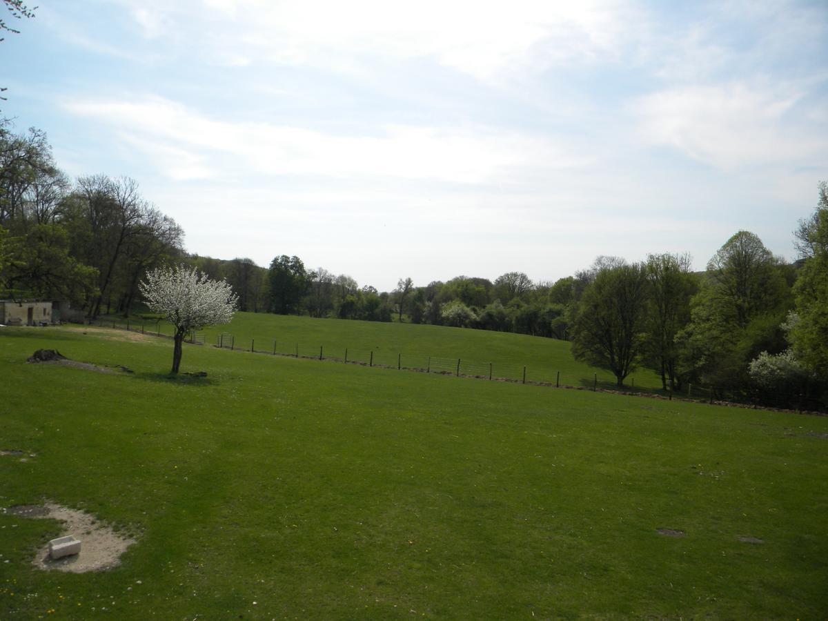 Gite Et Chambres D'Hotes Du Domaine Du Val Bruant 아크앙바로이스 외부 사진